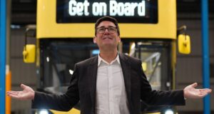 Hipocrisia enquanto Andy Burnham exige uma conta de motorista de £ 25 mil enquanto pede aos moradores que abandonem seus carros
