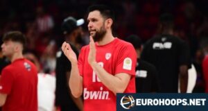 Papanikolaou: Ele não jogou a terceira final contra o Panathinaikos devido a um problema nas costas.