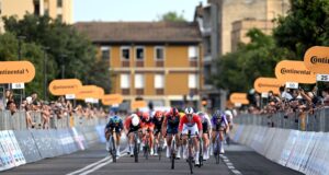 ‘Você pode imaginar se este fosse um Cavendish, Remco ou Sagan?’ – Mike Sinyard, especialista-chefe na desqualificação do peso da bicicleta de Lorena Wiebes