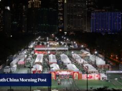 A polícia intensificou as patrulhas ao redor do antigo local da Torre de Vigia de Tiananmen e apreendeu sete.