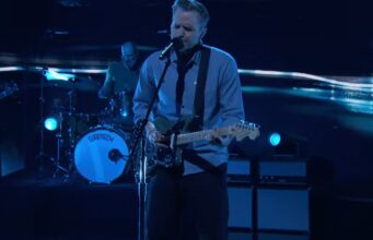 Assista Death Cab for Cutie cantando “Riptides” de “Kimmel”