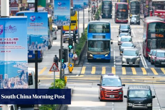 Homem é preso por 10 meses por enviar mensagens traiçoeiras de apartamento em Hong Kong