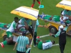 Incidente especial no Equador: jogador cai no chão após colidir com uma maca