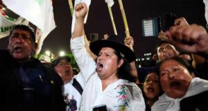 Peru: Uma contagem rápida dá o resultado técnico, mas os resultados oficiais mostram uma ligeira vantagem para Fujimori.