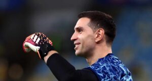 Juventus perseguiu Emi Martinez quando Aston Villa fez uma oferta