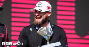 LIV Golf: Tyrrell Hatton da Inglaterra vence na Andaluzia.