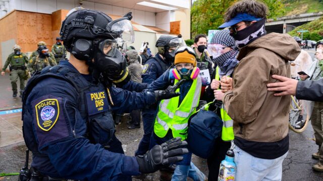 federal-agent-ice-dhs.jpg