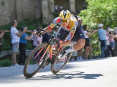 ‘Este papel não me pertence mais’ – Barbara Guarischi assume um papel desconhecido no sprint no Giro d’Italia Feminino depois que Lorena Wiebes é desclassificada da corrida