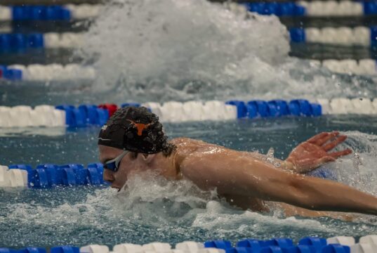 Kos, McIntosh e Manuel Post dobram no Longhorn Elite Invitation