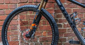 Análise do pneu Schwalbe Racing Ralph Performance Line