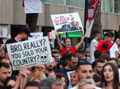Protestos eclodem na Albânia contra resorts ligados a Trump-Kushner | Protestos