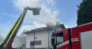 Fiè allo Sciliar, incêndio no telhado do prédio: mais de 60 bombeiros trabalhando – Notícias