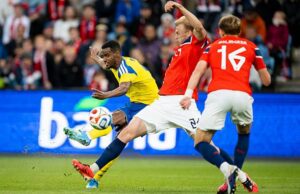 Alexander Isak marca gols fantásticos sozinho pela Suécia contra a Noruega