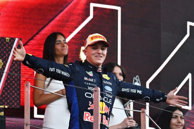isack-hadjar-red-bull-racing-2.jpg