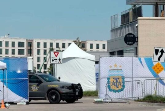 Alerta em Kansas City: tiroteio próximo ao hotel onde está hospedada a seleção argentina deixou nove feridos.