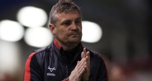 Bristol City está interessado no atacante do Huddersfield, Joe Taylor