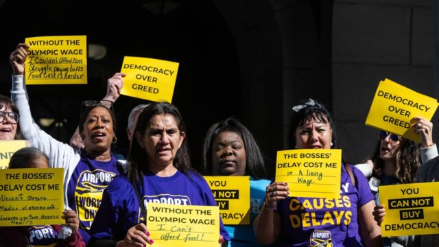 los-angeles-workers-wage-clerk-coalition-drive.jpg