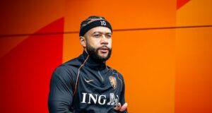 Memphis Depay, após substituir a Argélia entre os 4 melhores jogadores com mais partidas internacionais pela seleção holandesa
