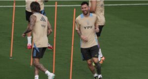 Lionel Messi treinou de forma diferente durante o primeiro treino da Argentina no Kansas