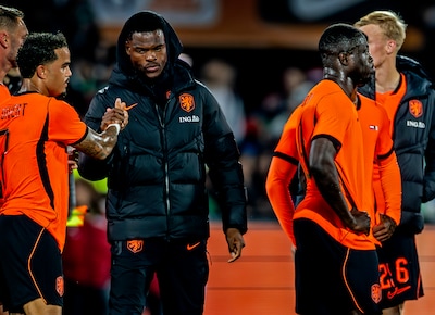 Podcast de futebol | ‘Já houve uma carreira melhor do que Denzel Dumfries’?