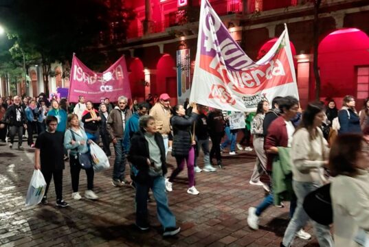 Centenas de mulheres voltaram às ruas de Santiago del Estero, 11 anos depois do primeiro Ni Una Menos.