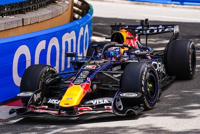 photo-by-ipa-abacapress-com85384482-3-max-verstappen-ned-oracle-red-bull-racing-red-bull-rb22-red-bu.jpeg
