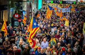 Grupos independentistas catalães pedem ‘grandes protestos’ durante o Tour de France Grand Départ em Barcelona