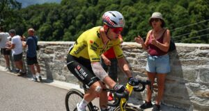 ‘Não me sinto bem’ – O fracasso no treino pré-corrida e a falta de forma tornam o difícil retorno de Wout van Aert no Tour Auvergne-Rhône-Alpes