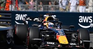 É quando Max Verstappen largará a corrida de domingo na primeira fila e esta é a linha de largada.