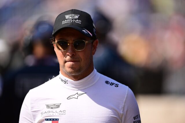 sergio-perez-cadillac-racing-2.jpg