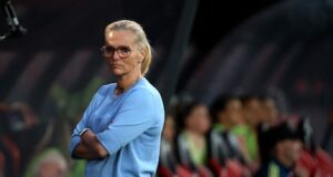 Noite dolorosa de Zarina Wigman: Espanha vence a Inglaterra nas eliminatórias para a Copa do Mundo