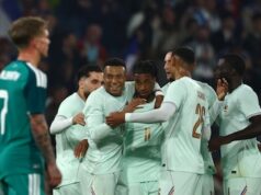 A França, favorita na Copa do Mundo, ganhou confiança no treino contra a Irlanda do Norte com o herói Michael Olise, que fez três gols.
