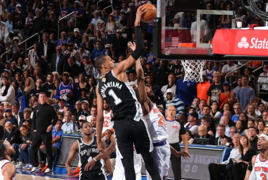 Spurs vence o jogo 3 das finais da NBA contra o Knicks, silêncio no MSG