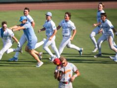 As esperanças da USC College World Series foram destruídas com uma derrota para a Carolina do Norte