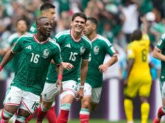 Uma multidão emocionada ajuda o México a vencer a Copa do Mundo contra a África do Sul