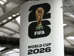 Torcedores da Copa do Mundo pressionados por vendas fracassadas de ingressos e altos preços da água