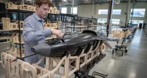 O valor de uma startup de tecnologia de defesa em Huntington Beach disparou para US$ 1,8 bilhão