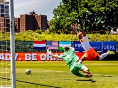 A seleção holandesa teve uma ótima chance de abrir o placar. Malen não acertou novamente no alvo.