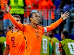 Transmissão ao vivo da Copa do Mundo | Os holandeses quebram o feitiço contra o Japão com uma excelente cabeçada de Virgil van Dijk.