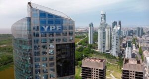 O golpe de misericórdia de Burford: a Argentina venceu mais uma batalha no teste da YPF e estava em melhor posição