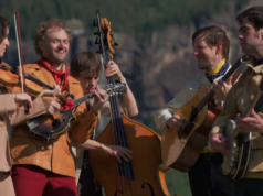 Aula de sábado: Punch Brothers cantam “Water Song (not sung)”