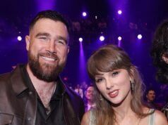 As lembrancinhas de casamento personalizadas de Taylor Swift e Travis Kelce para os convidados incluíam uma das letras icônicas do cantor