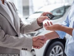 Os motoristas enfrentam mais atrasos para £ 9,1 bilhões em reembolsos de financiamento de automóveis após um desafio legal de última hora