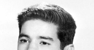 O ícone do talk show dos anos 90 que virou comentarista da Fox News está irreconhecível no anuário do ensino médio de 1961… quem é ele?