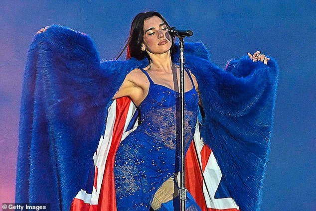 109919801-15966089-Sold_out_Dua_Lipa_pictured_performed_two_nights_at_London_s_Wemb-m-2_178362859497.jpeg