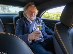 Preparando-se para o futuro com uma pitada de nostalgia: RAY MASSEY se despede após 31 anos como editor de automobilismo do Daily Mail