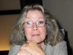 Antoinette Bower morre aos 93 anos: atriz britânica nascida na Alemanha que estrelou ‘Star Trek’, ‘Twilight’ e ‘Prom Night’ durante 40 anos de carreira em Hollywood
