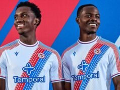 Crystal Palace apresenta polêmico novo kit doméstico… com o branco substituindo os tradicionais vermelho e azul – decepcionando os fãs