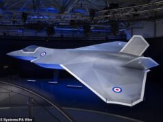 Uma tempestade começa a se formar quando Burnham perde o Farnborough Air Show