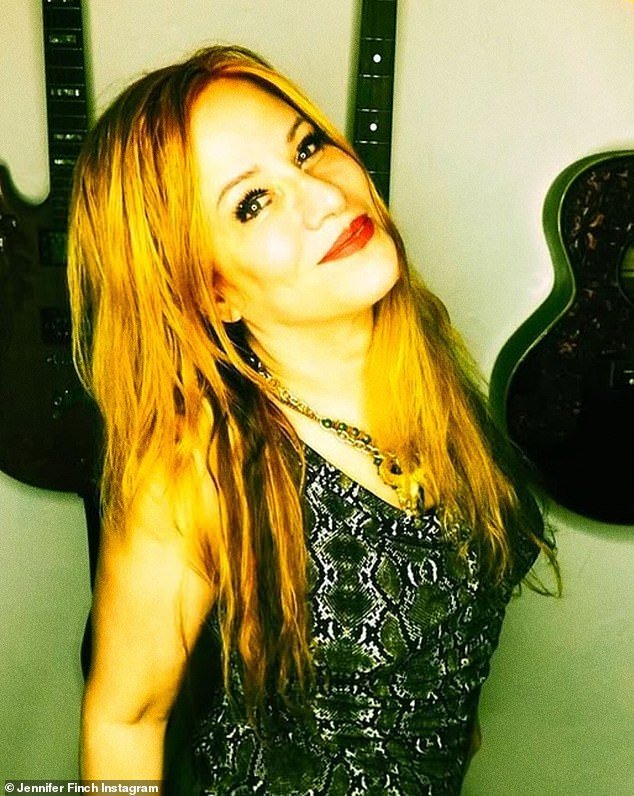 110110429-15988213-Jennifer_Finch_the_bassist_and_vocalist_for_the_1990s_girl_group-a-29_17844299961.jpeg